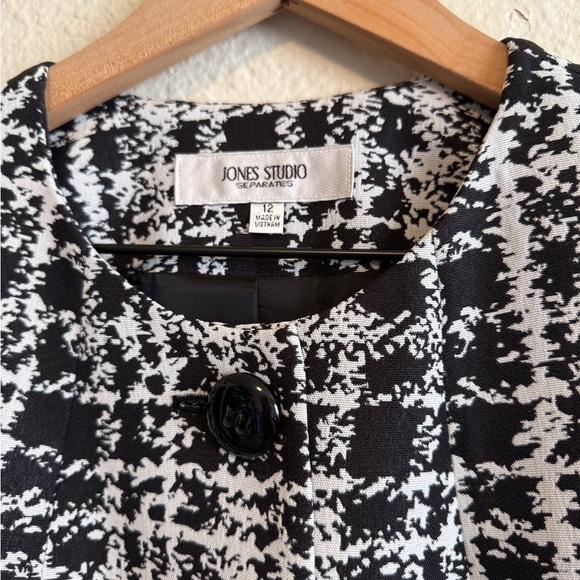 Jones Studio Monochrome Tweed Blazer – Size 12 – Excellent Condition - Picture 2 of 9